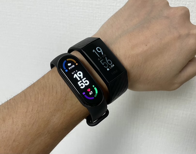 Fitbit Charge 4との比較