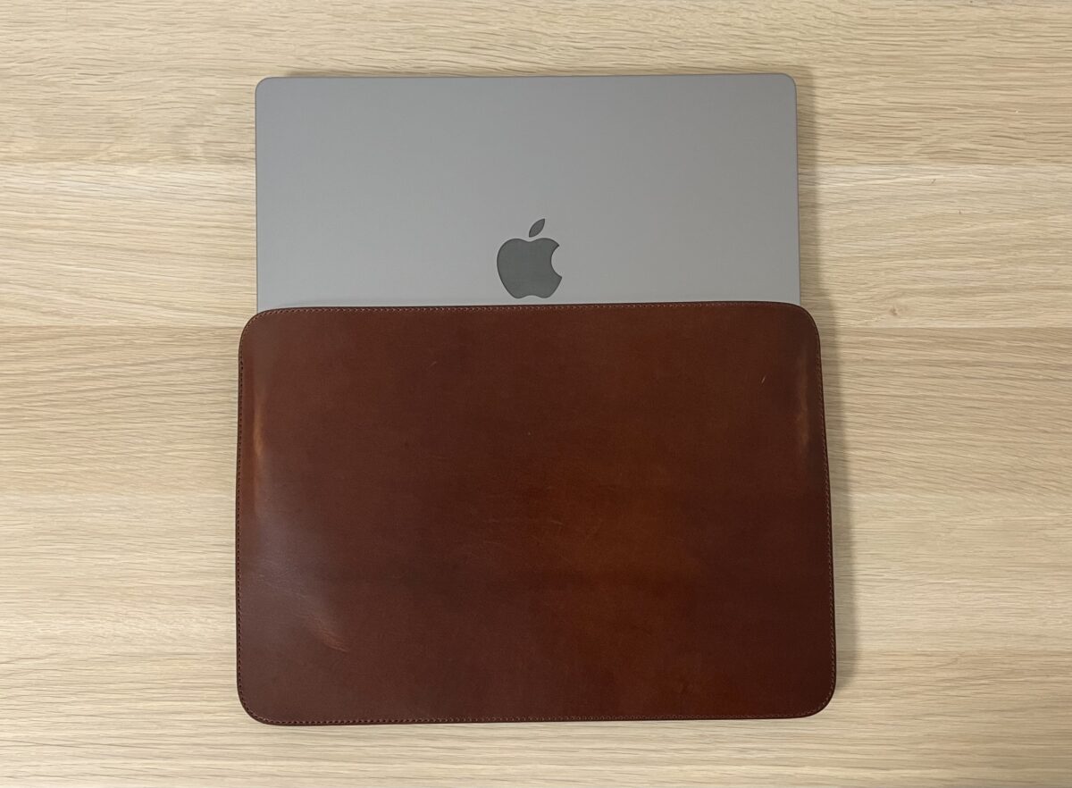 drip Leather MacBook Case レビュー｜14インチMacBook Proがピッタリ